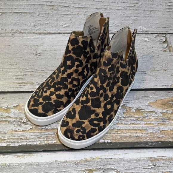 Steve Madden Leopard Print Slip-On Sneakers Womens 6.5 Casual Animal Print - Picture 1 of 6